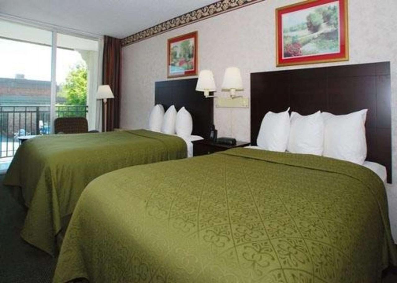 Rodeway Inn Conference Center ครอฟอร์ดส์วิลล์ ภายนอก รูปภาพ